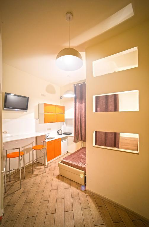 Mini Apartment On Rappoporta 7A-3 Львов Экстерьер фото